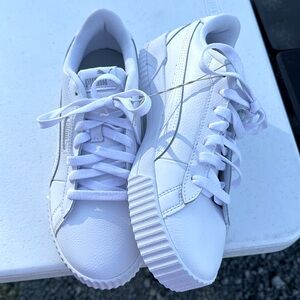 NWT puma sneakers